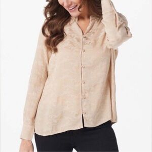 NWOT Side Stitch Button Front camo jacquard mandarin collar size Medium ivory